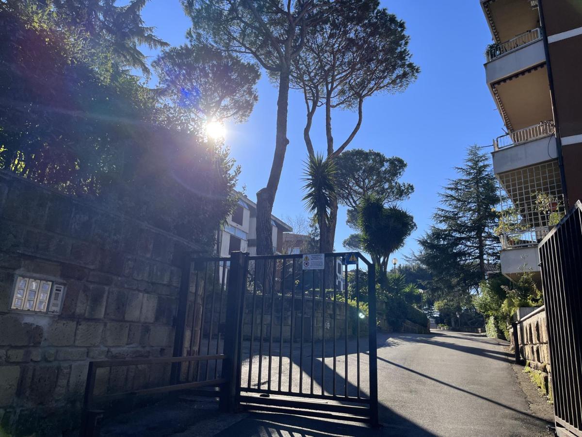 Apartmán Monolocale A Mostacciano Řím Exteriér fotografie