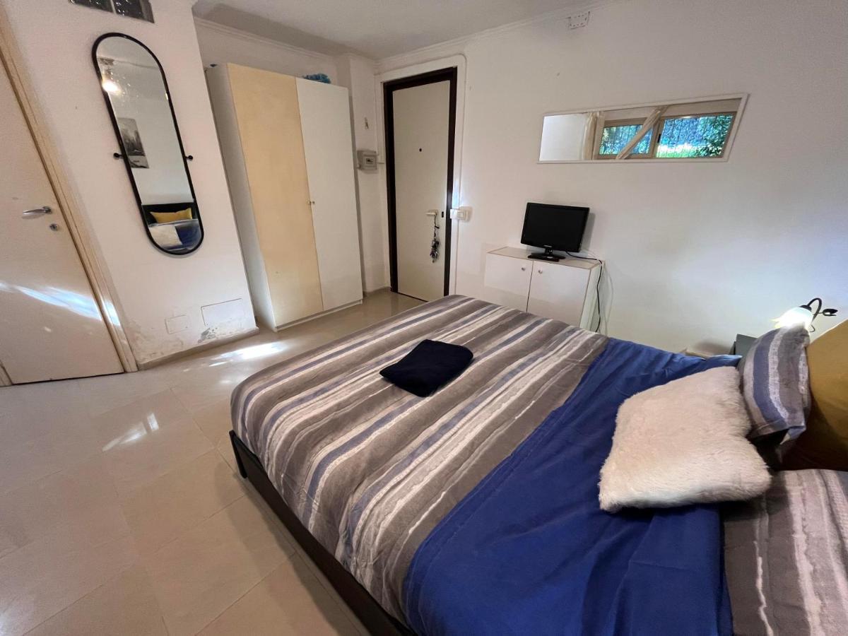 Apartmán Monolocale A Mostacciano Řím Exteriér fotografie