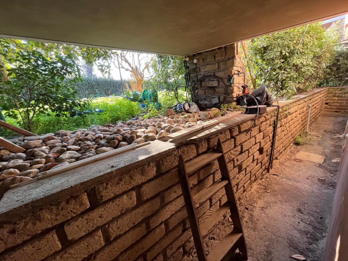 Apartmán Monolocale A Mostacciano Řím Exteriér fotografie
