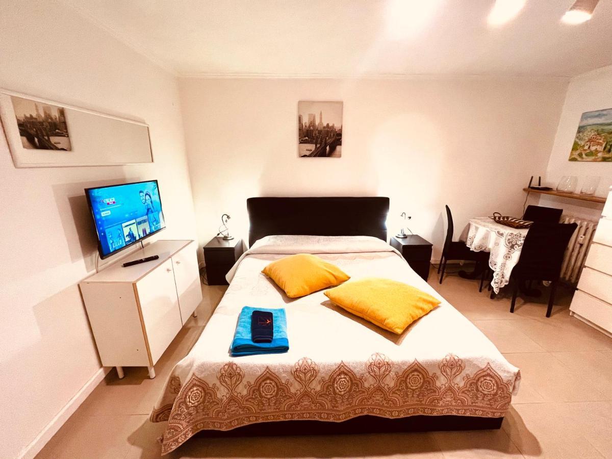 Apartmán Monolocale A Mostacciano Řím Exteriér fotografie